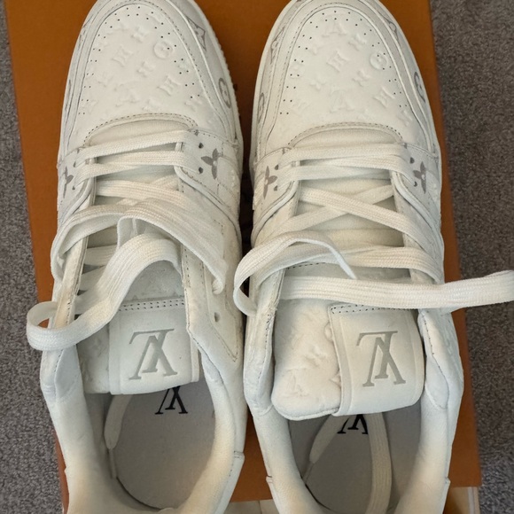 Louis Vuitton White Sneakers - Picture 6 of 9